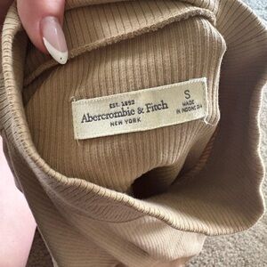 Abercrombie & Fitch Beige Ribbed Knit Turtleneck